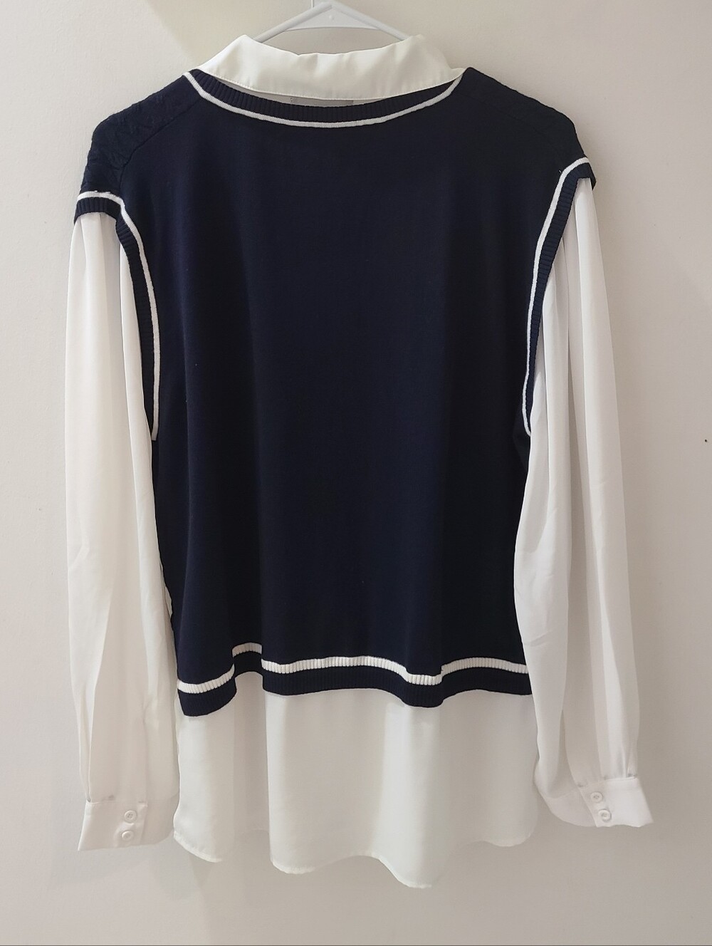 Adrianna Papell V‑Neck Sweater Vest Layered Blouse Navy Blue & White Sz XL - Picture 5 of 11